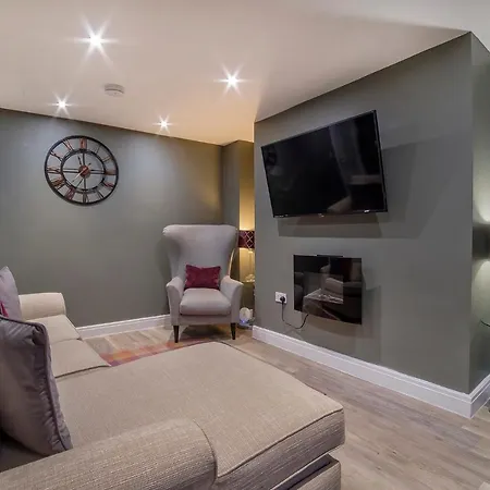Gillygate Boutique Apartment- Stunning Centre 1 Bedroom York